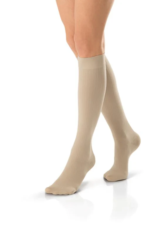 PR/1 JOBST SOSOFT WOMEN, KNEE HIGH, 30-40MMHG, XL, RIBBED SAND, CLOSED TOE